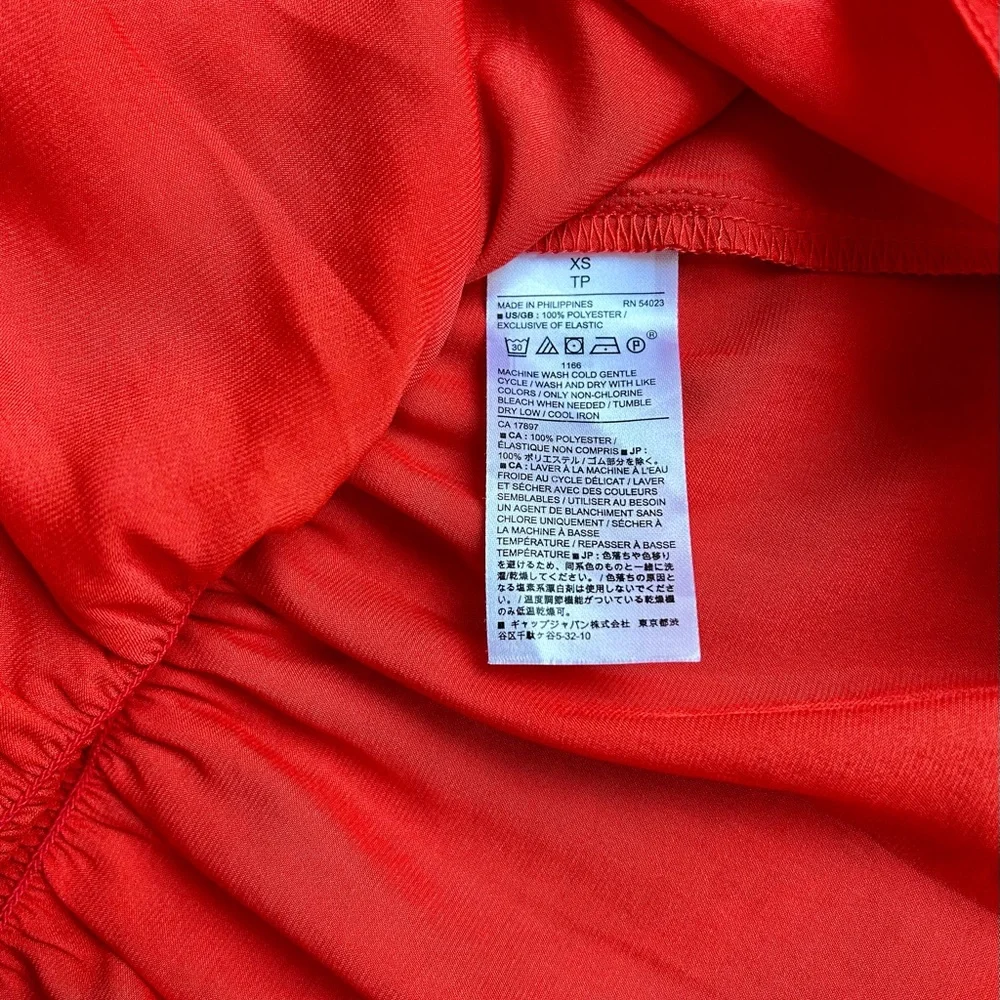 Banana Republic Short Ruffle Sleeve
Red Blouse - Picture 7 of 7